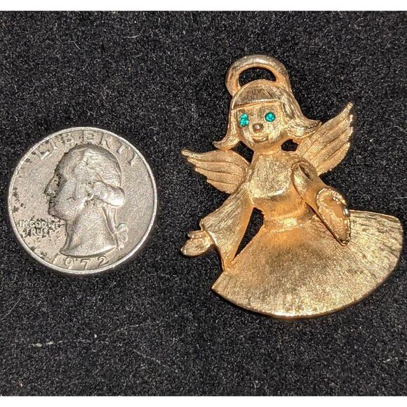 Jonette Jewelry Company Vintage Brushed Golden Angel Brooch Green Eyes Pin - Picture 4 of 4